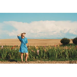 采用AdmPro可降解技术，以避免再生聚酯纤维的微塑料污染